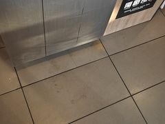 -麦当劳(虹梅路地铁站店)