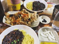 炸酱面-香港饭店0410(弘大店)