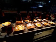 -蒙肥羊·酸汤潮牛·鲜牛肉火锅烤肉自助(岗顶店)