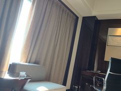 -成都保利公园皇冠假日酒店(熊猫基地店)