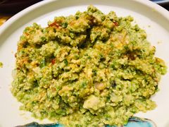 海鲜小豆腐-海派美食·家宴海鲜青岛菜·石锅鲽鱼头(东方城店)