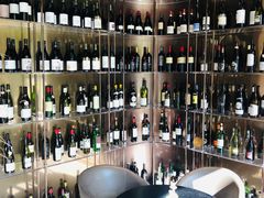-wineapp葡萄酒餐吧(外滩金融中心店)