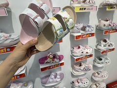 -百盛(万象城店)