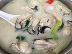 胡椒水浸生蚝-台山第一家兴华黄鳝饭·黄鳝婆(彭沙坑总店)