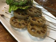 -老街烧烤(华中农业大学梧桐路步行街店)