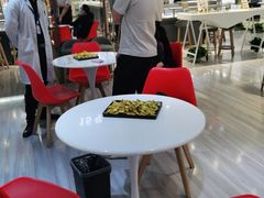 -宏宇眼镜蔡司依视路折扣店(兆佳眼镜城店)