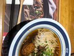 -霸蛮湖南菜·牛肉粉(荣京西街店)