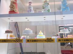 面包甜点陈列柜-味多美(江桥万达店)