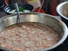 -鸿浩扒猪脚米线