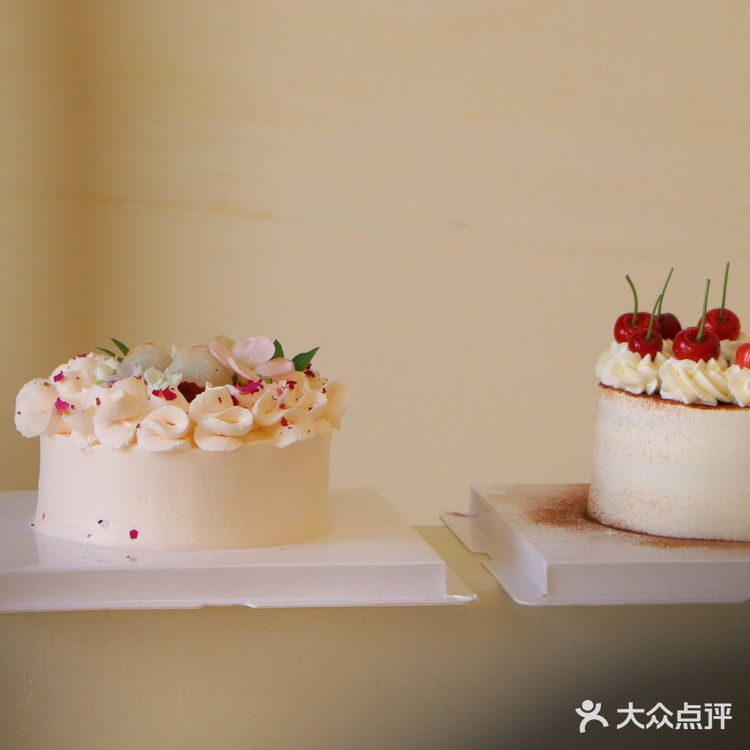 520赏味限定｜玫瑰荔枝奶油蛋糕🍧