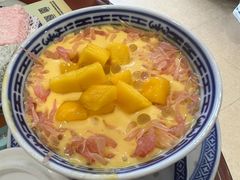 杨枝甘露-广信牛奶甜品世家(万象城店)