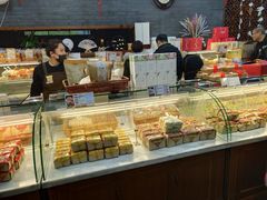 面包甜点陈列柜-清真全盛斋传统糕点(西羊市店)