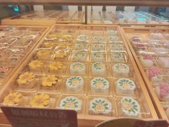 -昆明冠生园·蛋糕·面包(南强街店)