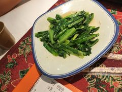 -刘姐啤酒鱼民族演艺餐厅(西街总店)