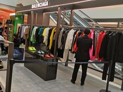 -BALENCIAGA(恒隆广场店)