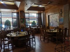 -东巴谷野生菌火锅餐厅