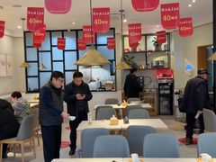 -镇南锅盖面馆(解放路店)