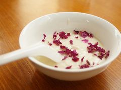 玫瑰杏仁糊-吴家馄饨