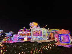 -淄博花灯齐彩城