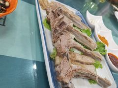 -三江源美食城