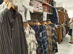 -优衣库(广州天河领展广场店)