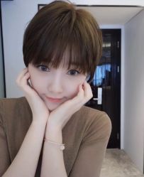 -AYO SALON