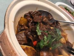 红烧牛腩-七十七号厨房·新派江西菜(滨湖店)