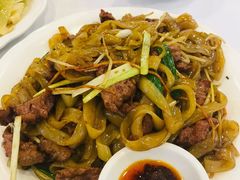 牛肉炒河粉-文记壹心鸡(宝华路店)
