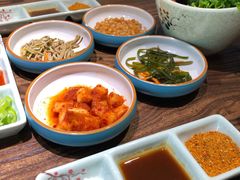 -明洞阿姨·韩式酱蟹烤肉·创意料理(三元桥店)