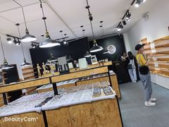 -罗伯特眼镜·蔡司官方授权(罗湖国贸店)