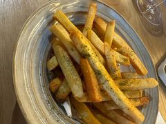 -LESCEDARS Brasserie Bistro香柏树