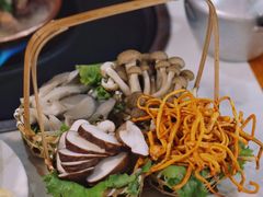 -藏味八珍特色火锅