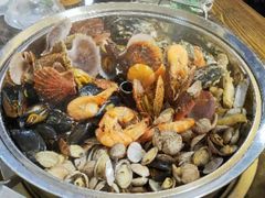 -张记老街里海鲜美食城(劈柴院店)