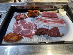 -爱客得牛排海鲜烤肉·火锅自助(春熙路黑金好店)
