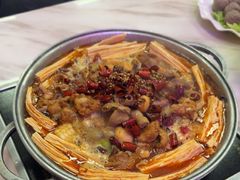 -彭记铁锅肥肠(东四总店)