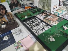 -视野联行眼镜蔡司·依视路官方授权店(顺城店)