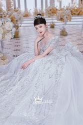 点击看大图 -艾拉·女王婚纱礼服馆