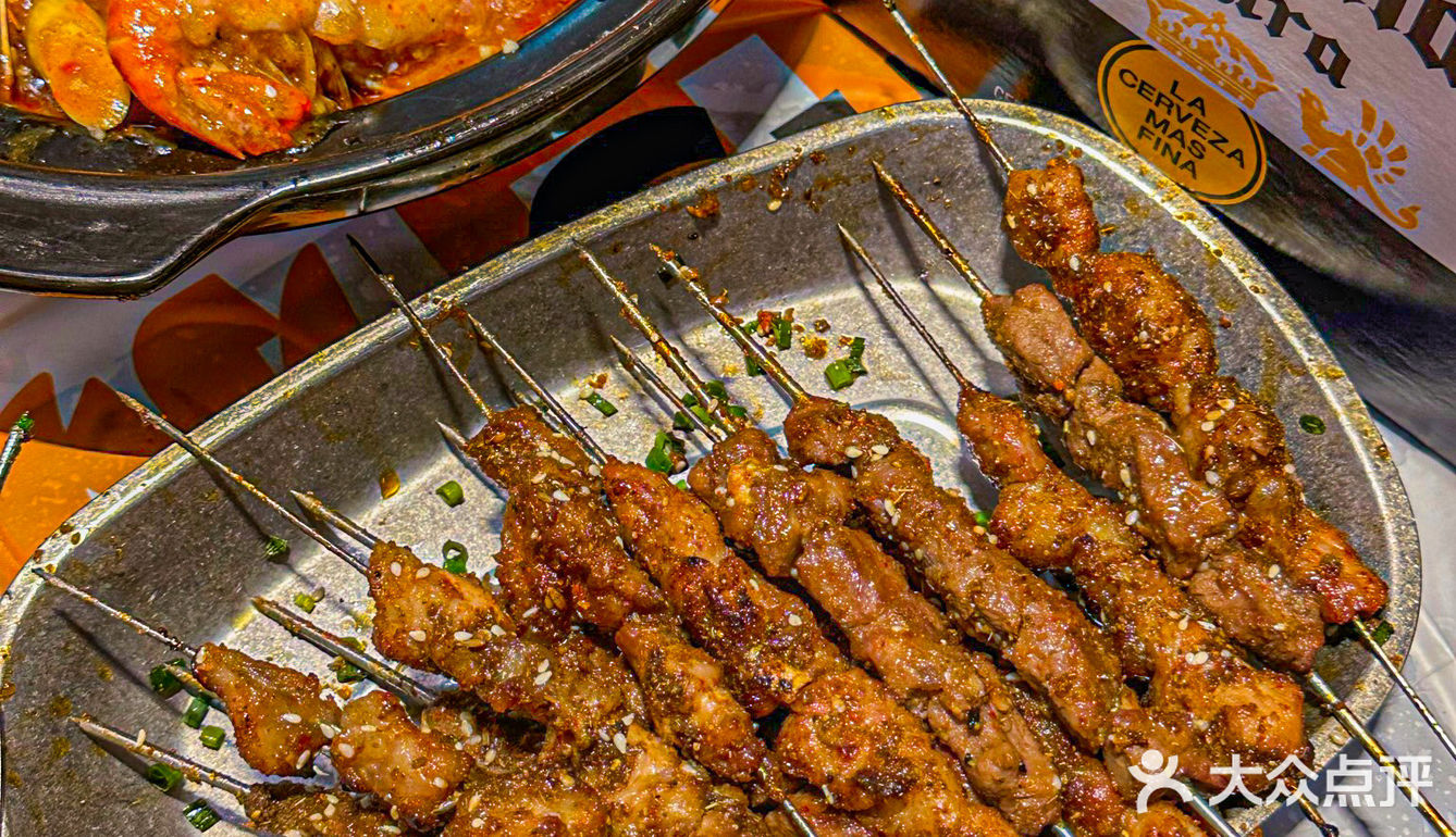 不是那种小尾巴！巴掌大的烤三文鱼尾！！