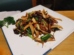 -山茶云南菜(中关村店)