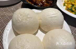 Fermented Rice Wine Steamed Bun with Dried Bamboo Shoots and Pork