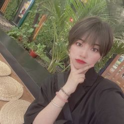 -BULB STUDIO 巴柏明星发型工作室