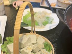 -鹿鸣山草本茶香火锅(园西路店)