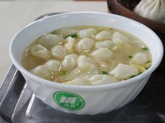 -绿杨馄饨临顿路店