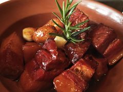 鸽蛋红烧肉-春色如许·茶食餐厅(桃李春风店)