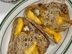 新疆巴州黑小麦三重奶酪农夫面包-佐敦面包铺·JORDAN BAKERY
