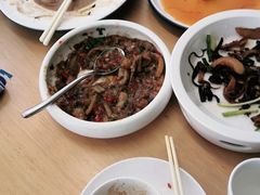 -关东小磨东北菜(上海长风大悦城店)