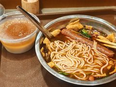 -柳州肥姨妈大骨螺蛳粉(万达中心店)