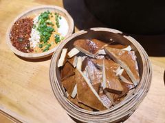 -白乐天毛肚火锅馆(解放碑店)