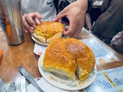 猪扒菠萝包-金华冰厅