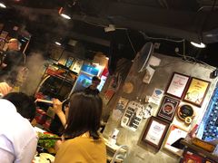 -鲜入围煮花胶鸡海鲜火锅